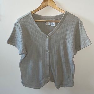 90’s Vintage short sleeve knit sweater button up tee